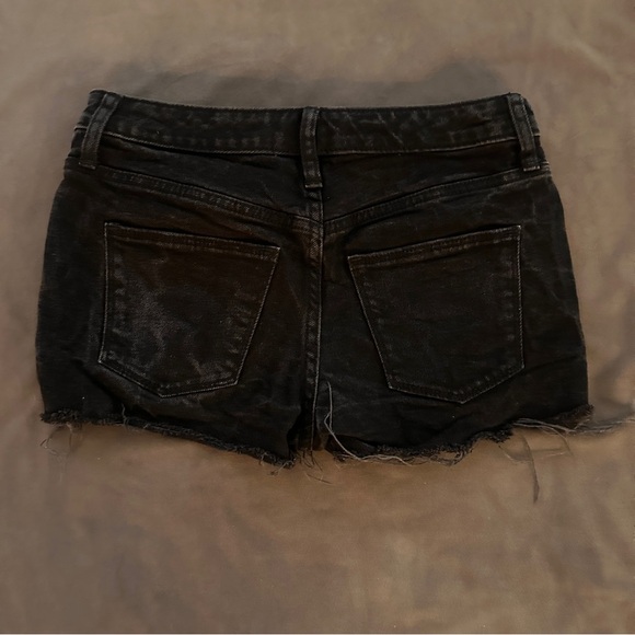 Universal Thread Black High Rise Summer Distressed Cutoff Denim Shorts Size 0/25 - Picture 2 of 7